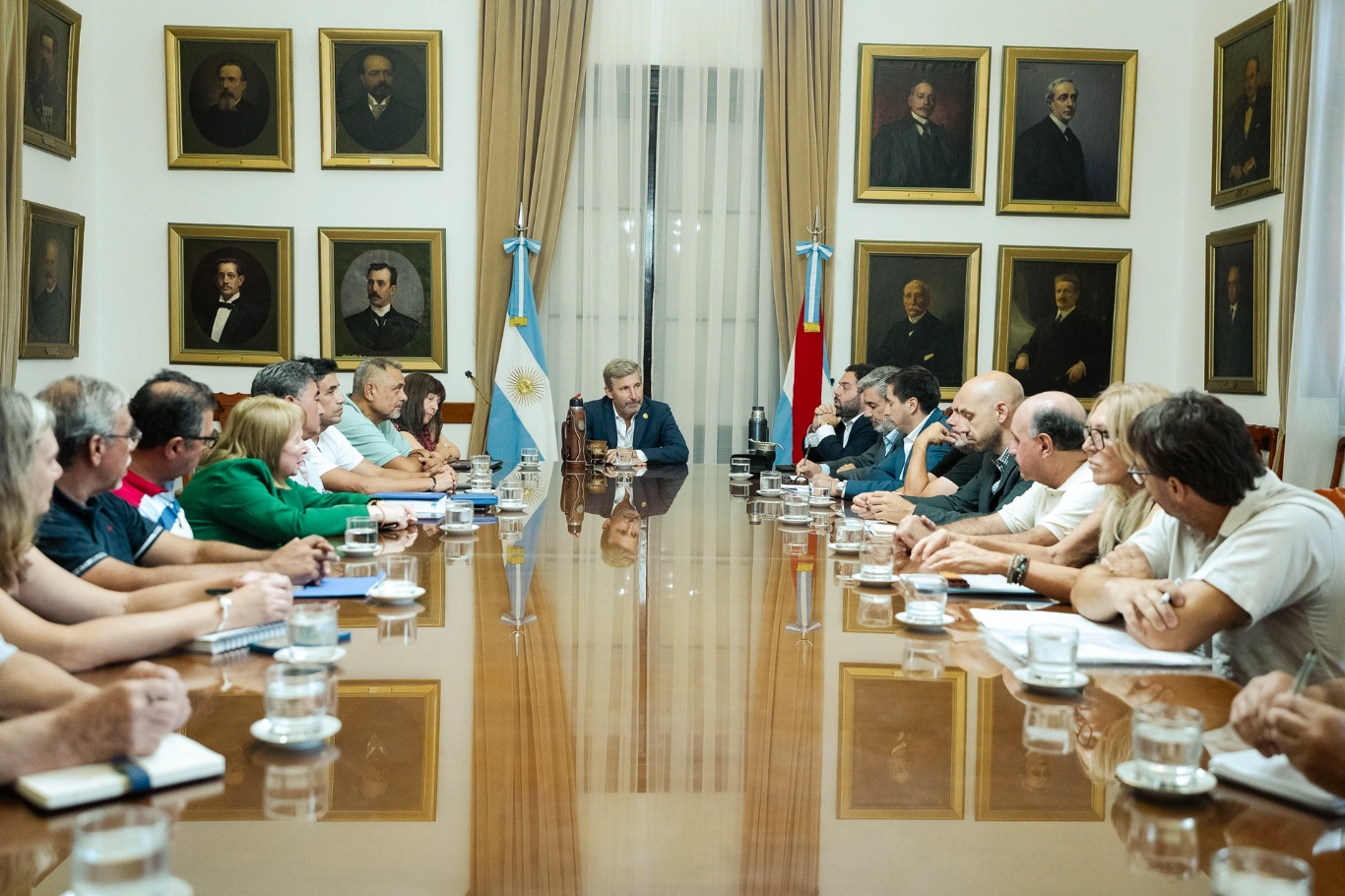 Gobierno y sindicatos iniciaron una mesa de trabajo por la reforma previsional