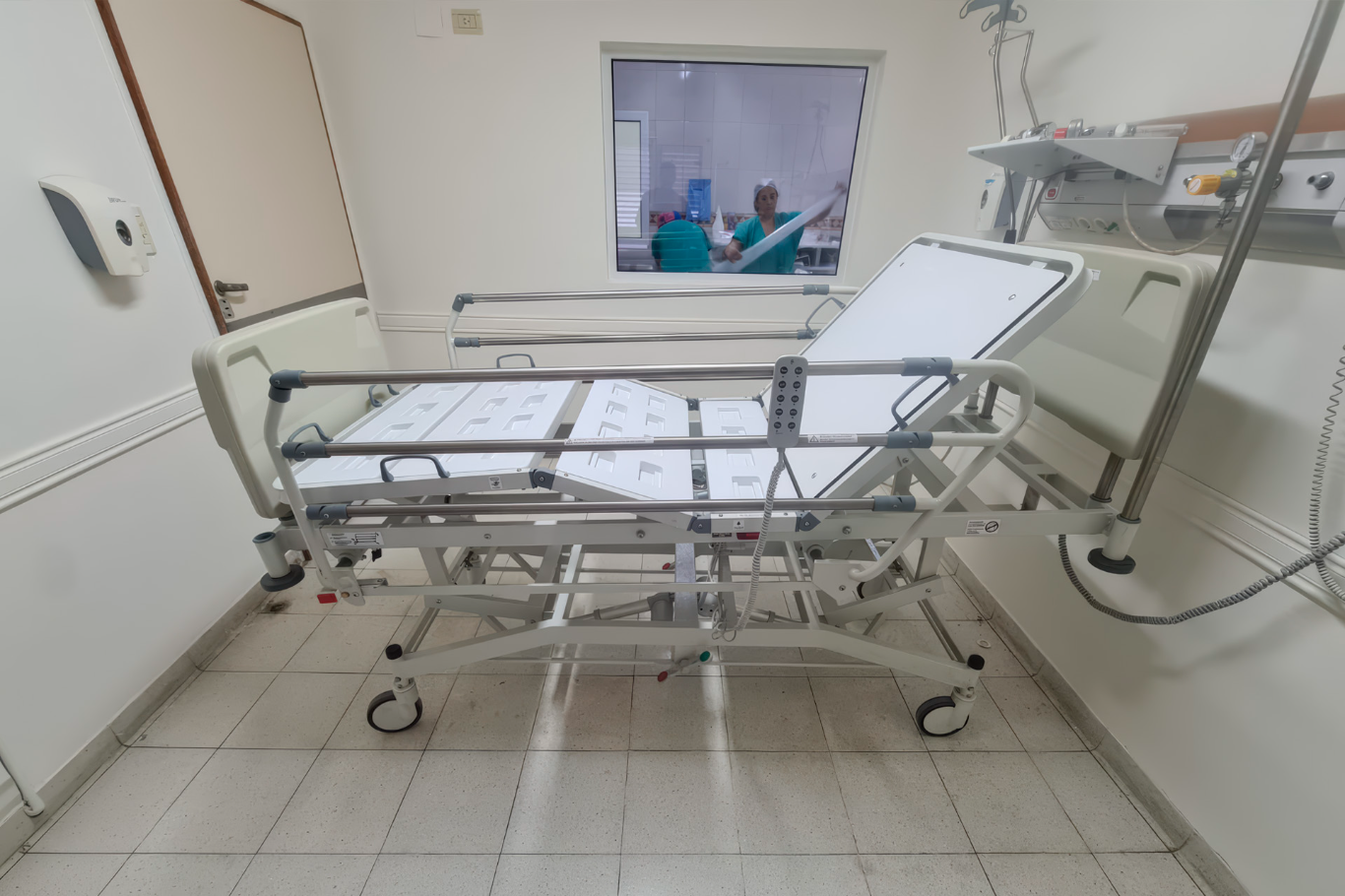 El hospital San Martín de Paraná renovó la totalidad de sus camas de internación