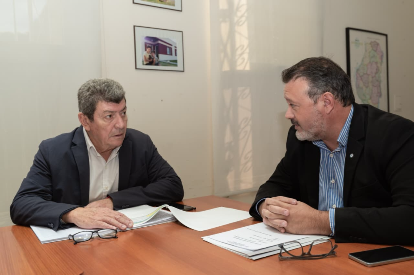 La provincia cooperará con el Municipio de Ibicuy en la finalización de viviendas