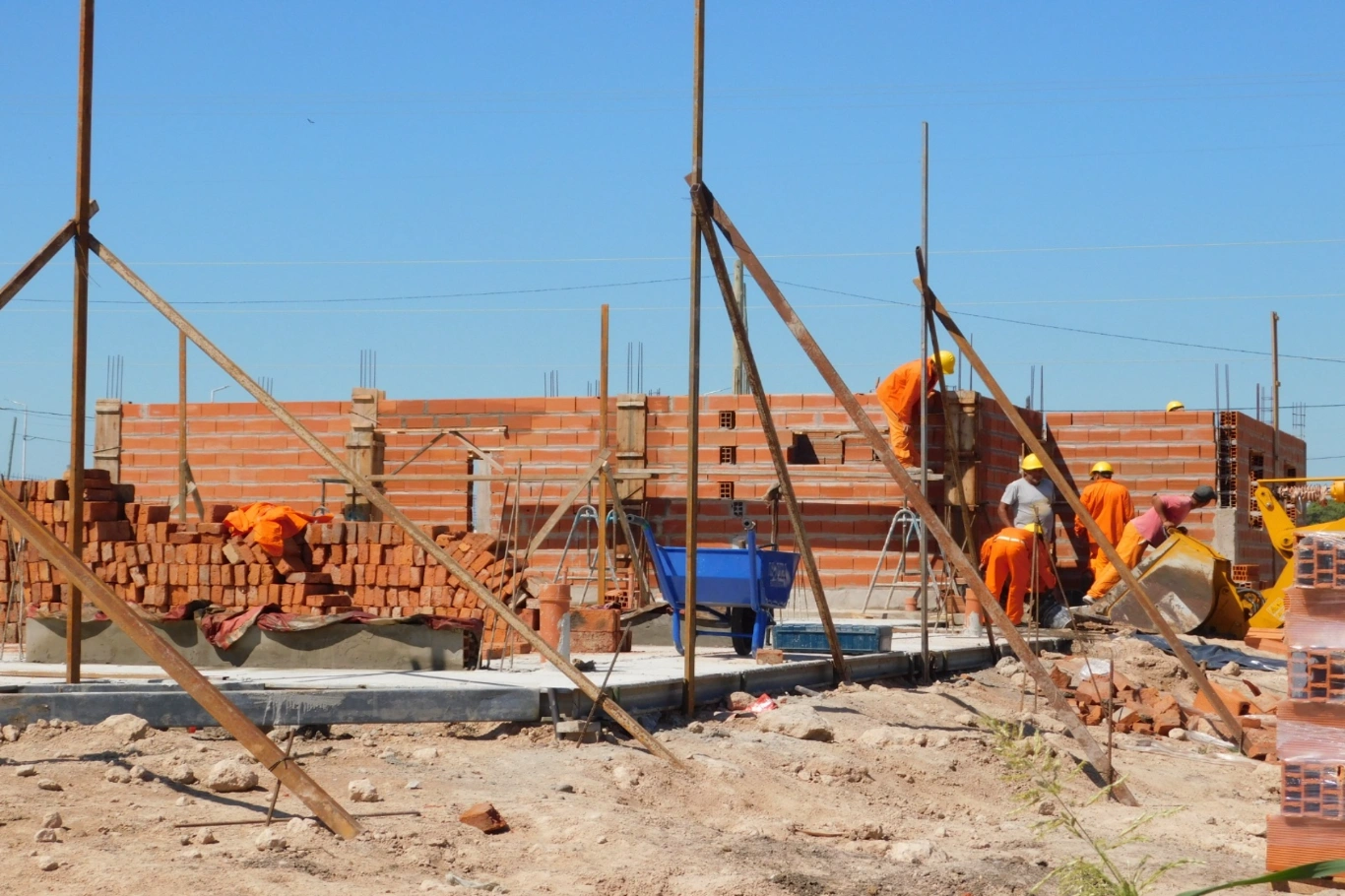 Avanzan 48 viviendas en San Salvador con financiamiento provincial