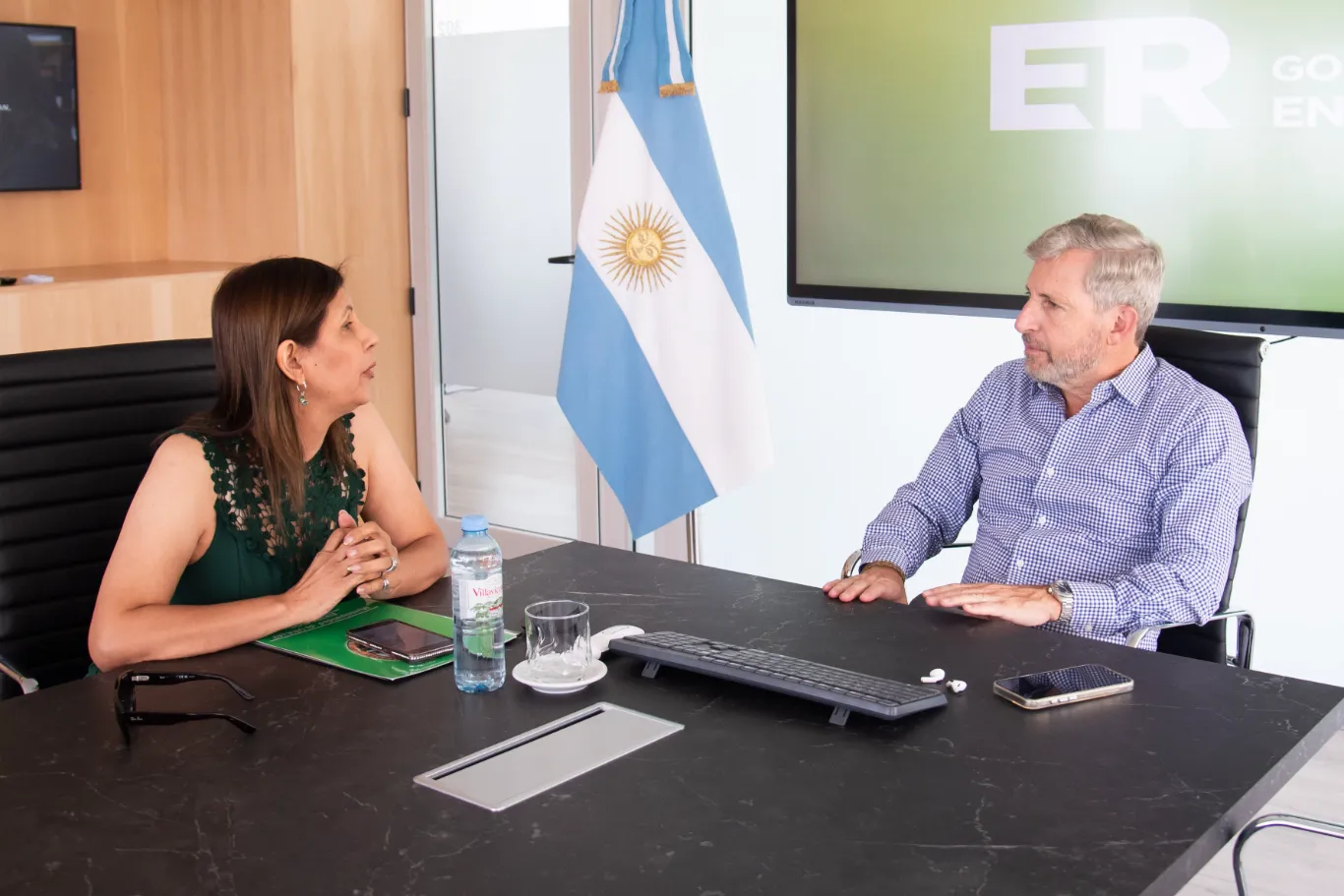 Frigerio dialogó con la intendenta de Ubajay sobre obras, proyectos y necesidades de la localidad