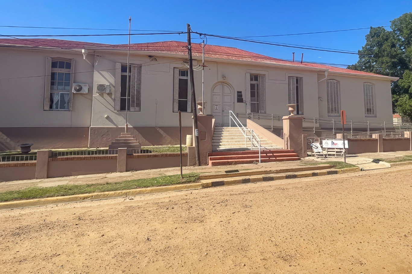 Se concretaron mejoras en la instalación eléctrica del hospital de San José