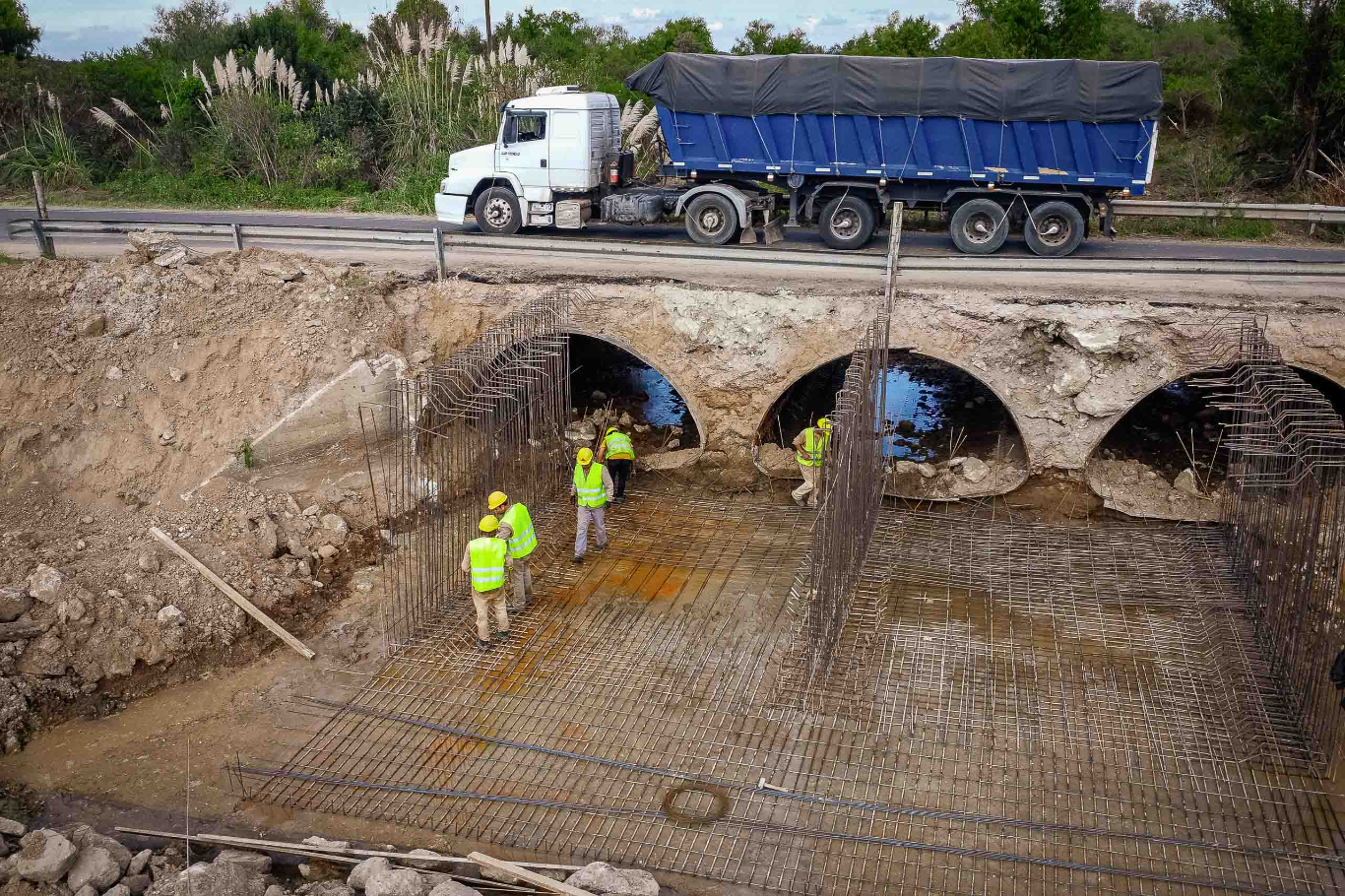 Comenzó el bacheo profundo y otras obras en el acceso a Ibicuy