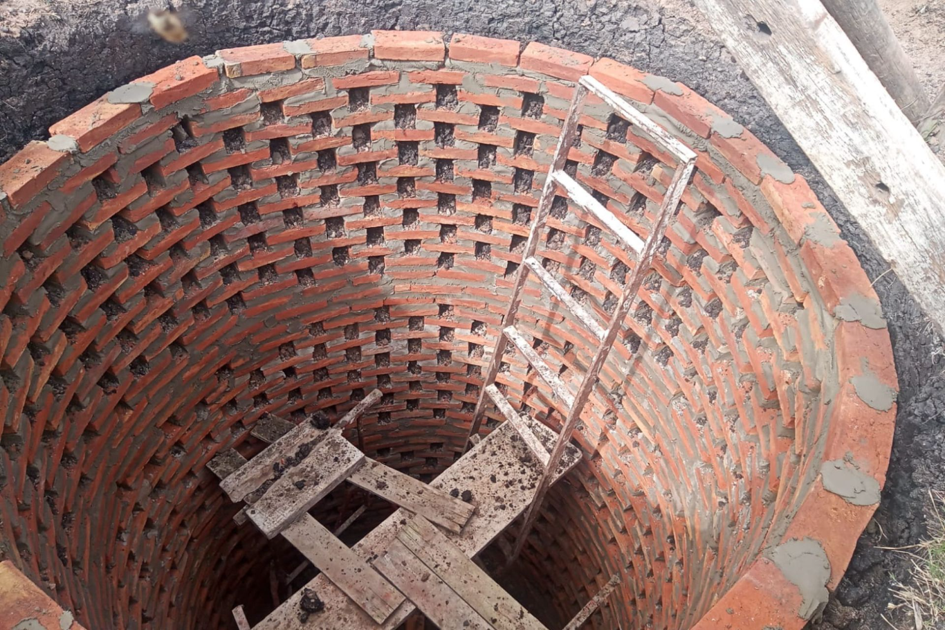 Realizan mejoras en instalaciones sanitarias de escuela rural de Villaguay