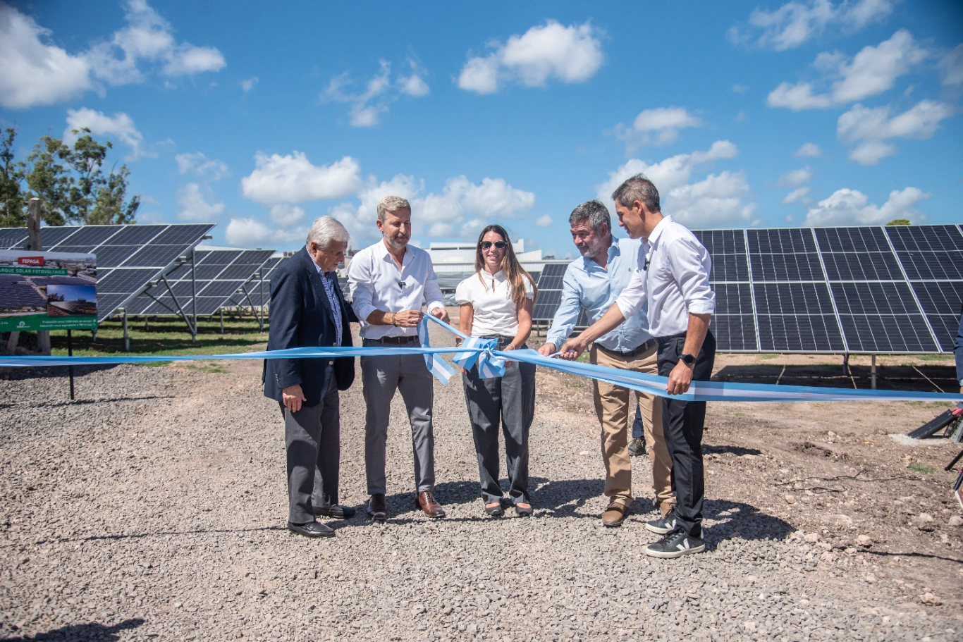 Frigerio inauguró el parque solar del frigorífico Fepasa en Concepción del Uruguay