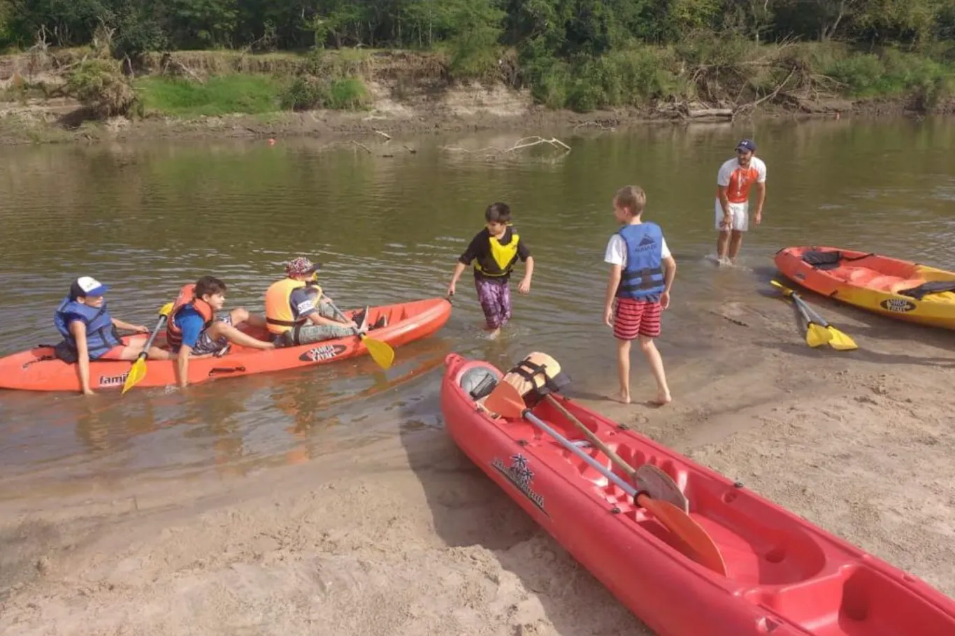 El Parque Enrique Berduc continúa abierto al público con servicios y normas de conservación