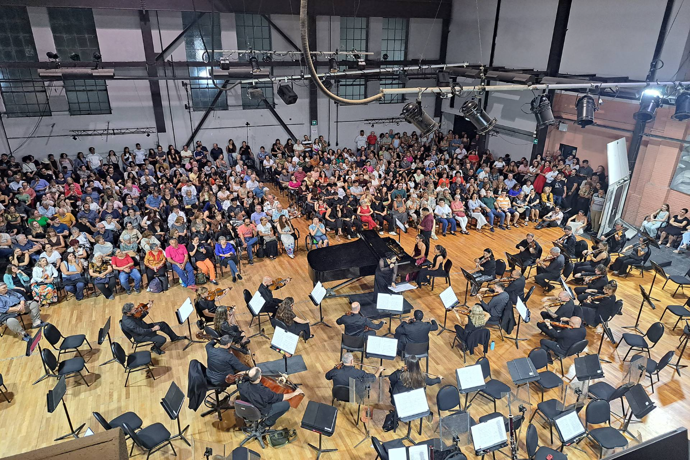 Más de 400 personas disfrutaron de la Sinfónica de Entre Ríos en La Vieja Usina