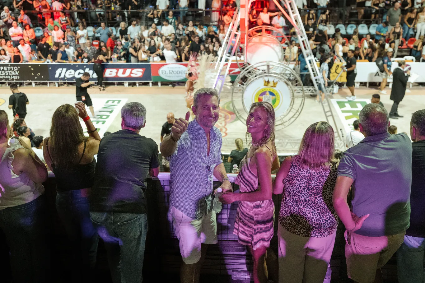 Frigerio disfrutó de los corsos de Gualeguay en la segunda noche de presentación