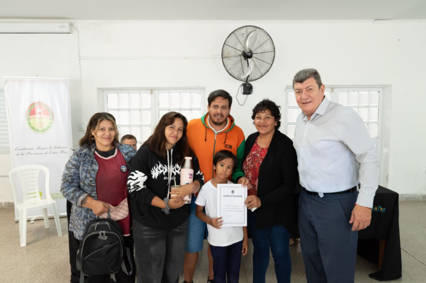 Familias de La Paz y Yeso Oeste recibirán las escrituras de sus viviendas