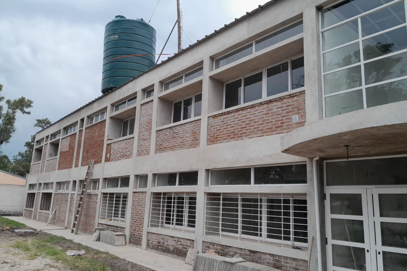 Se trabaja en el nuevo edificio de la escuela secundaria Nº 11 en Federal