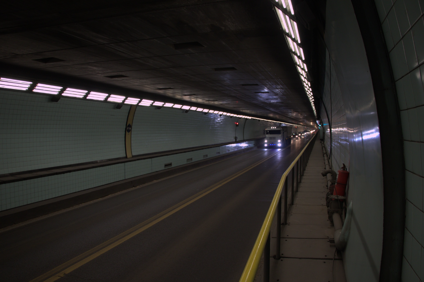 El Túnel Subfluvial refuerza los controles al transporte de cargas