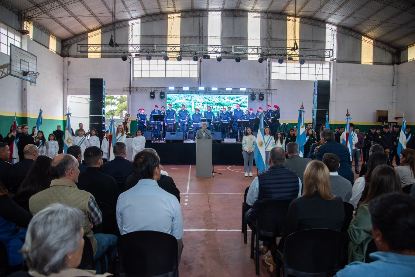 Frigerio participó de los festejos por el aniversario de General Campos e inauguró un nuevo jardín m