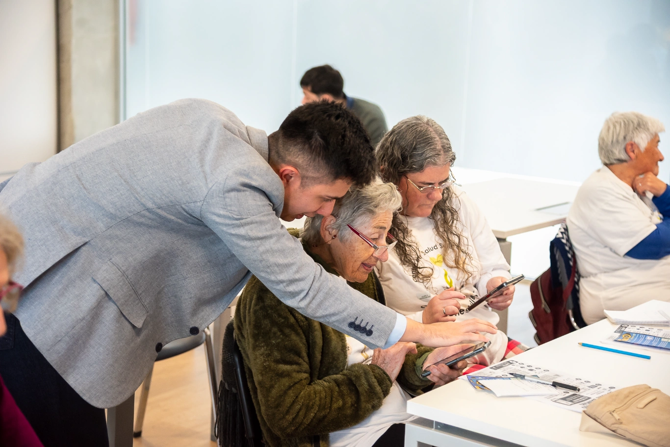 Mayores Conectados se afianza en Entre Ríos con 13 talleres realizados y nuevas propuestas