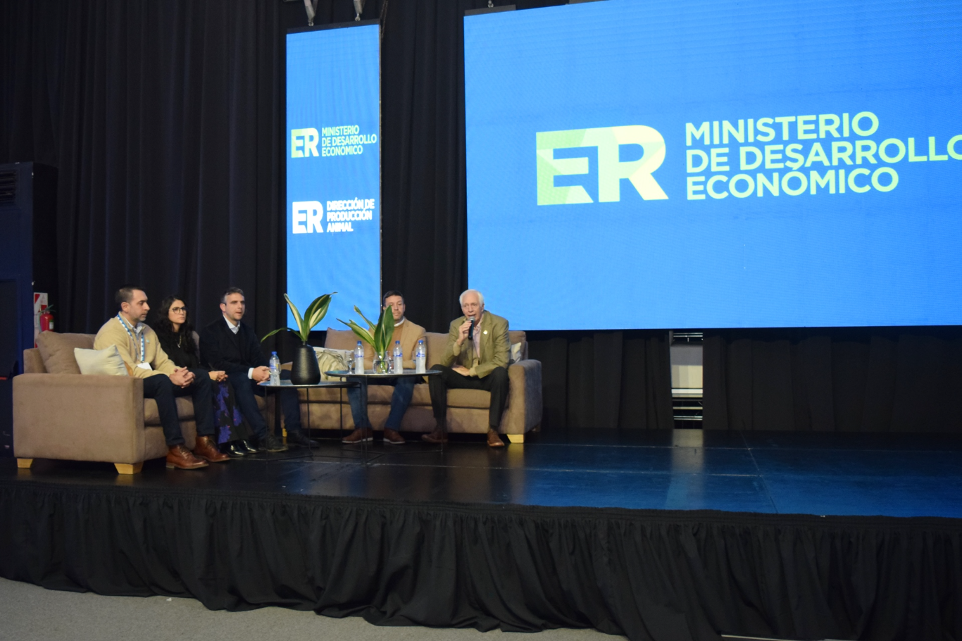 Paraná fue sede de un encuentro sobre Establecimientos Pecuarios de Engorde en Entre Ríos