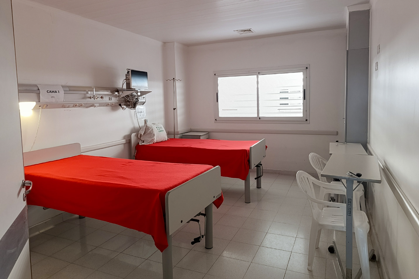 La provincia finalizó obras edilicias que permitieron retomar la atención en una  sala del hospital