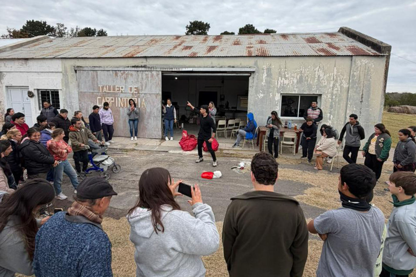 Capacitaron en técnicas de reanimación cardiopulmonar y primeros auxilios a la comunidad