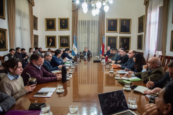 Obras y prevención climática fueron los ejes de la reunión de gabinete de Frigerio