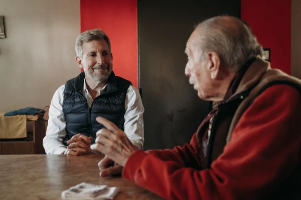 Frigerio visitó a Víctor Velázquez, uno de los grandes maestros de la música popular argentina