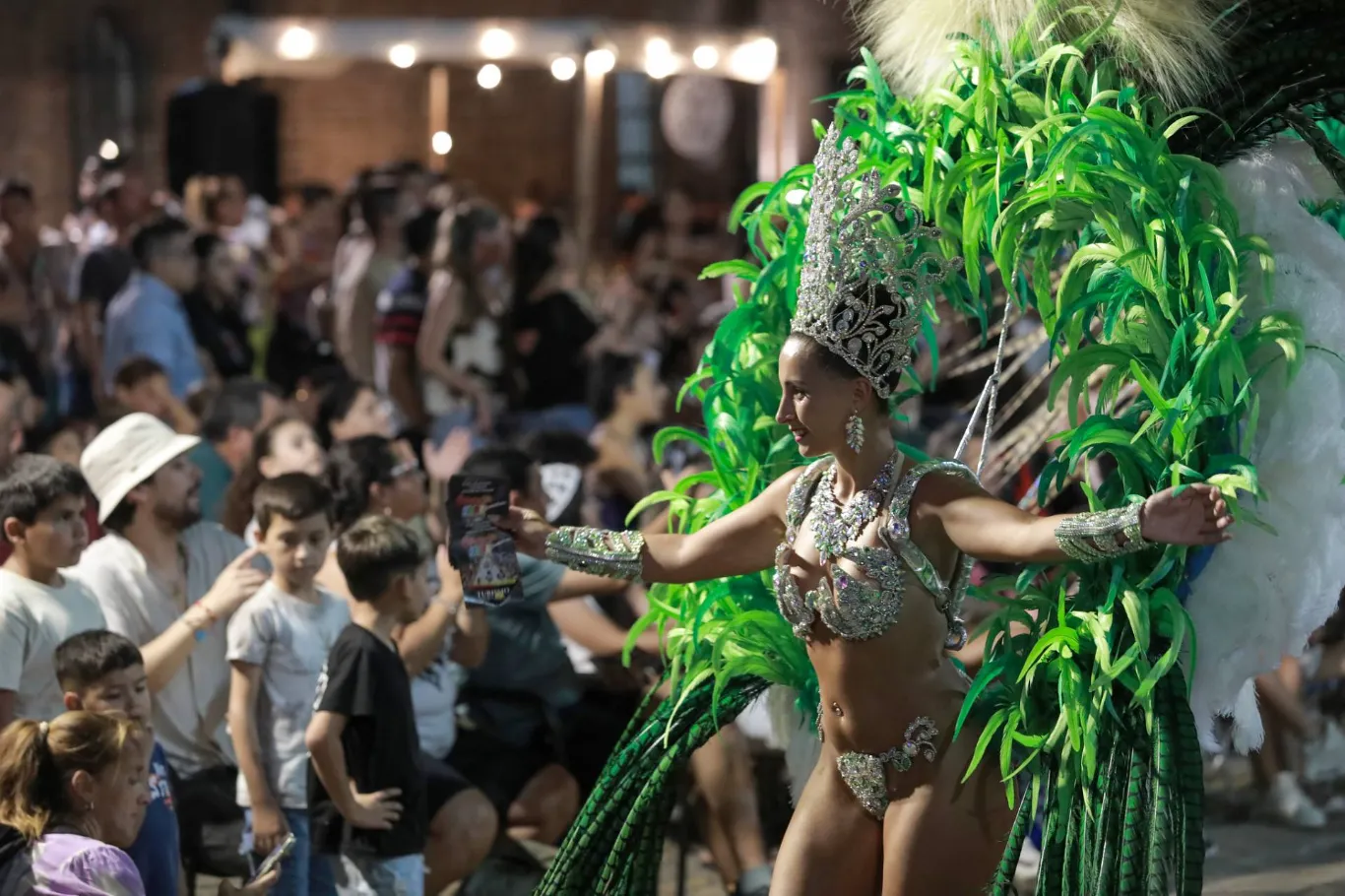 El carnaval entrerriano en La Vieja Usina continúa con gran respuesta del público